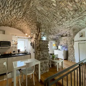 Appartement In Casa Tipicamente Ligure, Soldano