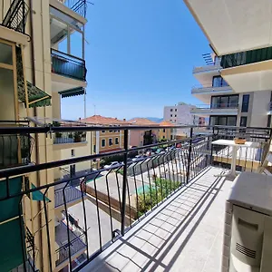 Appartement 50 Metri Dal Mare - Free Parking E A/c, Pietra Ligure